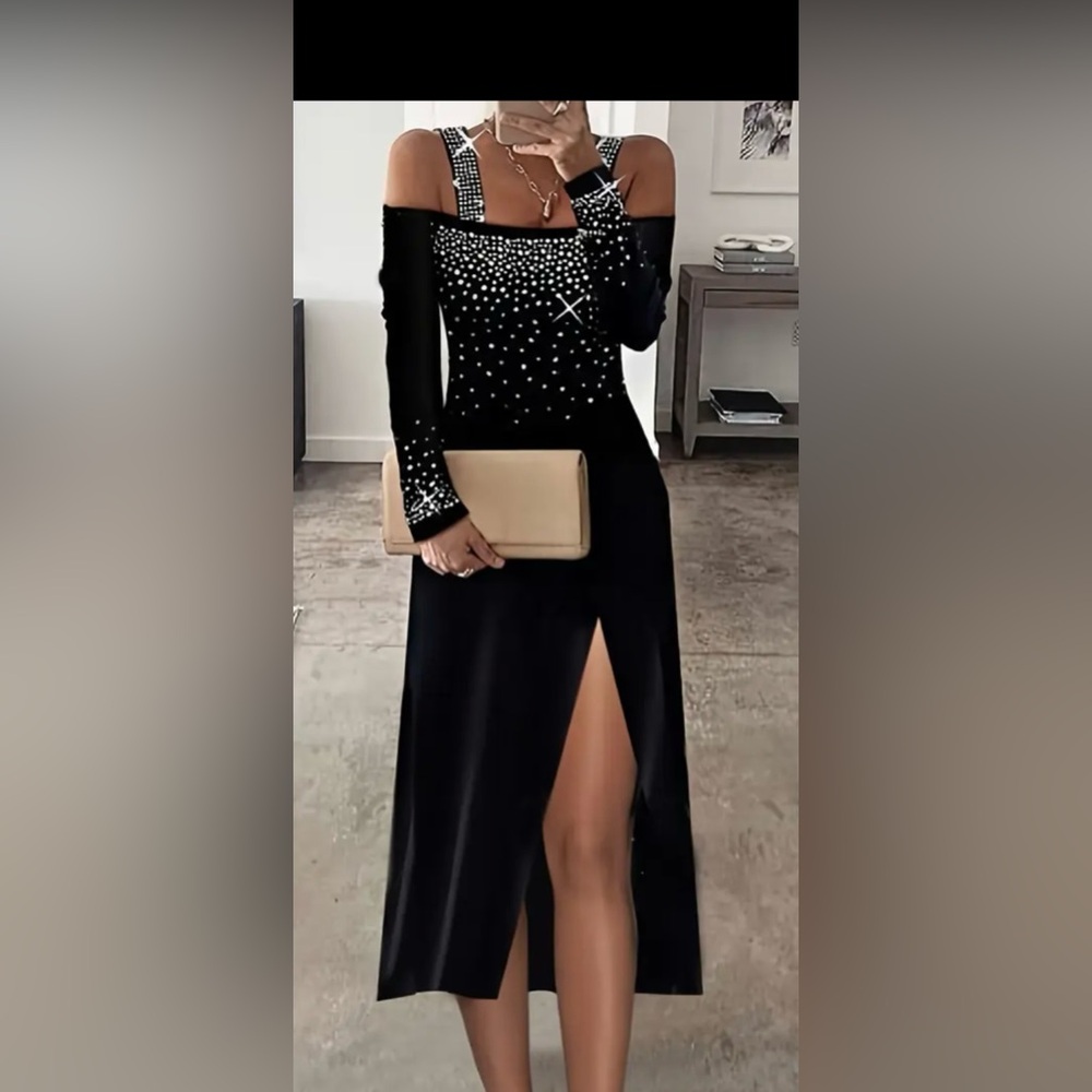 Elegant Black Dress with Pearl Accents Xxl